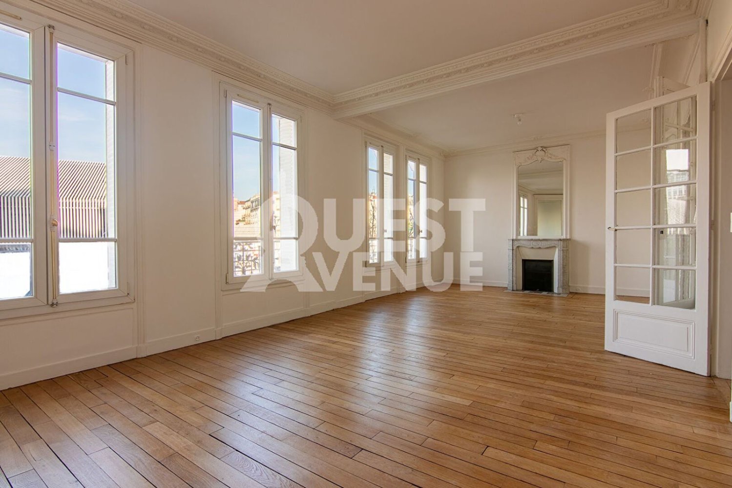 3 غرف نوم شقة في Courbevoie, France رقم 167880