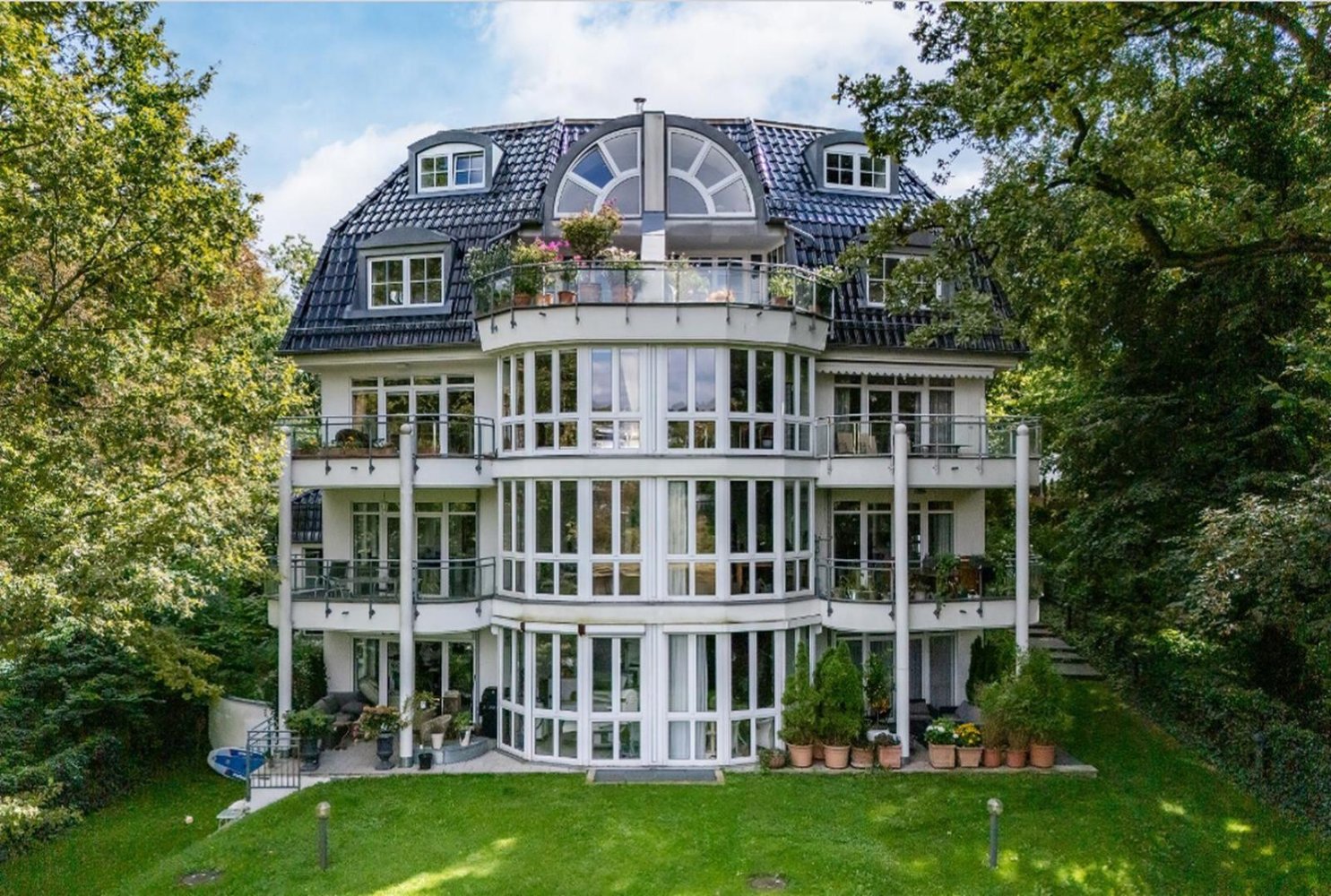 2 bedrooms Apartment in Dahlem, Germany No. 329188