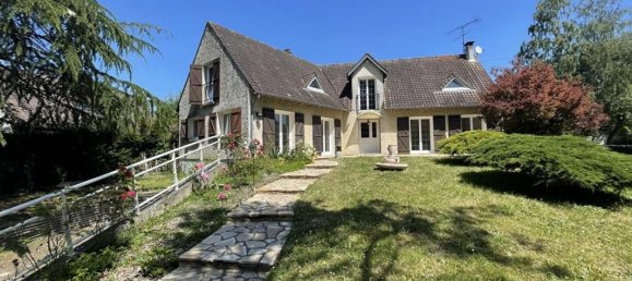 5 bedrooms House in Saint-Sauveur-sur-Ecole, France No. 188065 12