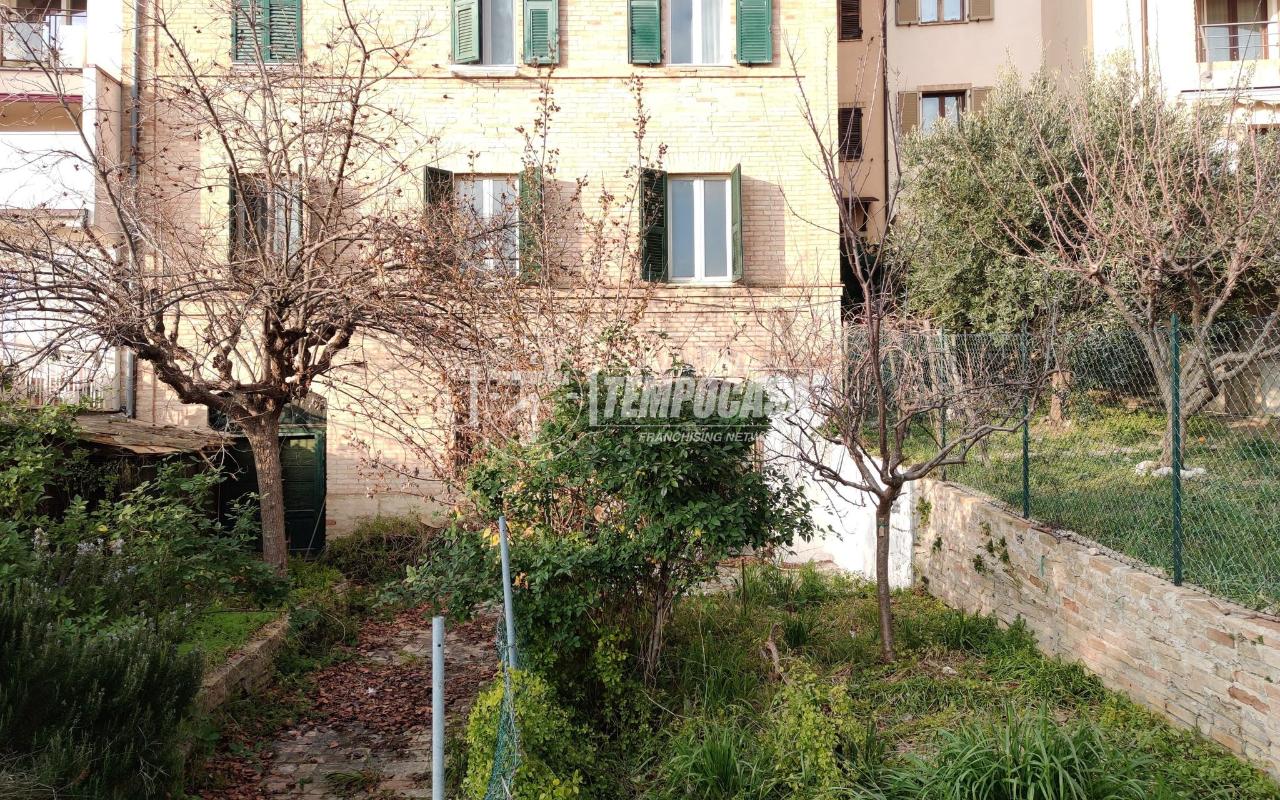 Apartamento de 3 divisões em Recanati, Italy N.º 28244