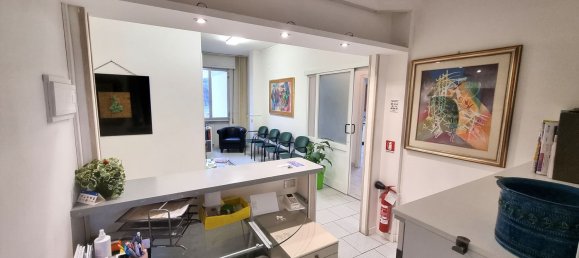 Apartamento de 4 habitaciónes en Sesto Fiorentino, Italy No. 177362 15
