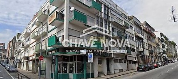 156m² Building in Porto, Portugal No. 31750 5