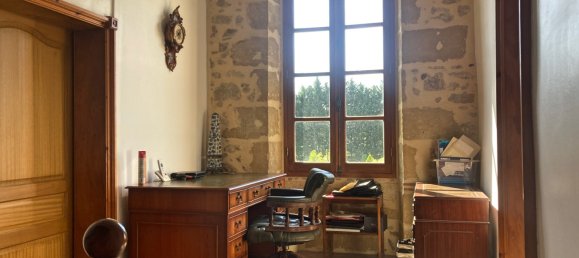 Villa de 4 dormitorios en Bourdelles, France No. 44654 14