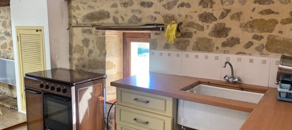 Villa de 4 dormitorios en Bourdelles, France No. 44654 24