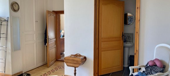 Villa de 4 dormitorios en Bourdelles, France No. 44654 16