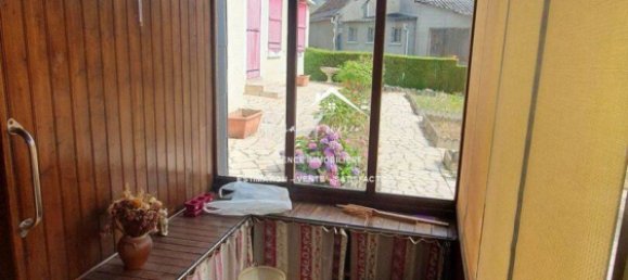 3 Schlafzimmer Villa in Saint-Flovier, France, Nr. 89729 2