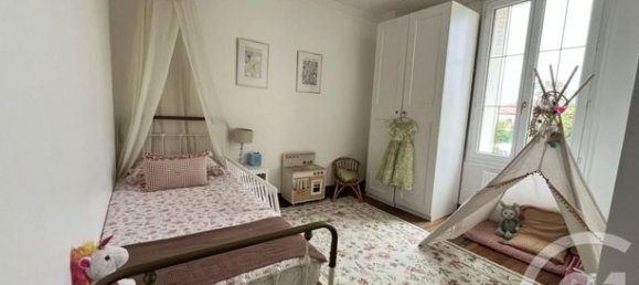 3 bedrooms House in Argenteuil, France No. 359629 9