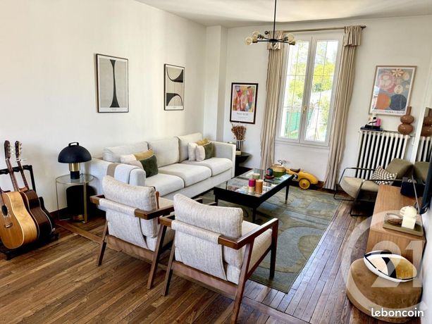 3 bedrooms House in Argenteuil, France No. 359629