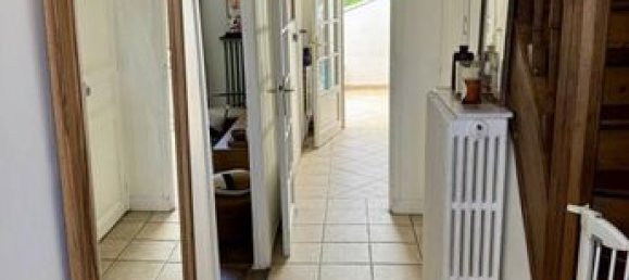 3 bedrooms House in Argenteuil, France No. 359629 5