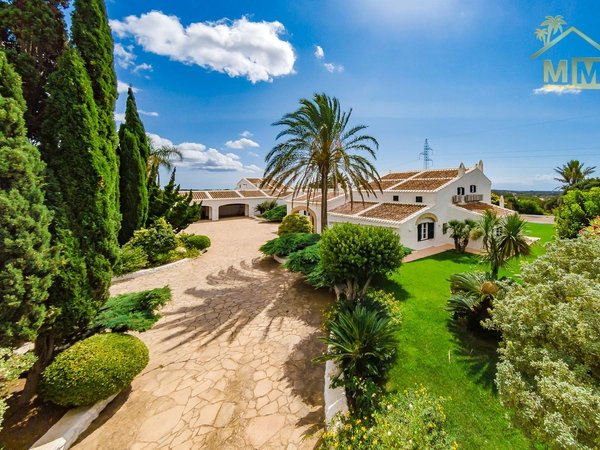 Дом с 7 спальнями в Менорка, Испания № 86485