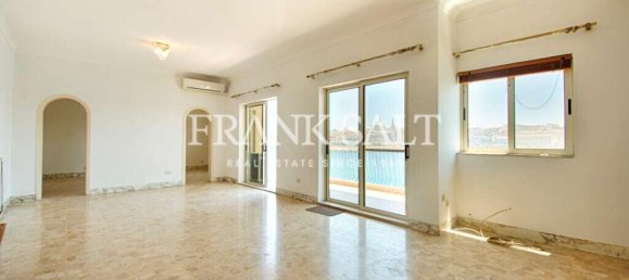 4 bedrooms Apartment in Sliema, Malta No. 6728 2
