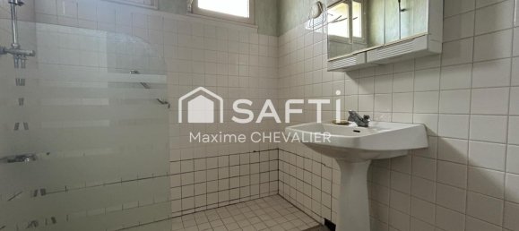 Casa T3 em Saint-Denis-de-Jouhet, France N.º 46968 6