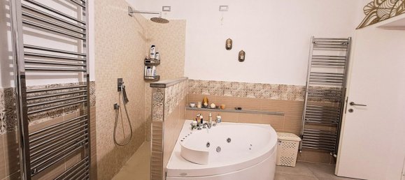 4 rooms Apartment in Passignano sul Trasimeno, Italy No. 50313 9