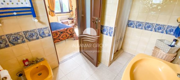 4 bedrooms Villa in Benissano, Spain No. 4359 30