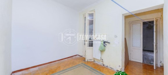 3 rooms Apartment in Pavia, Italy No. 41303 7