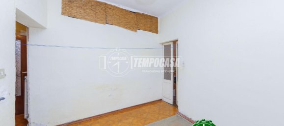 3 rooms Apartment in Pavia, Italy No. 41303 6