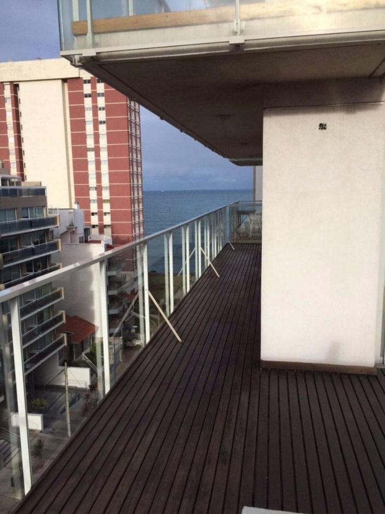 2 bedrooms Apartment in Mar del Plata, Argentina No. 67244
