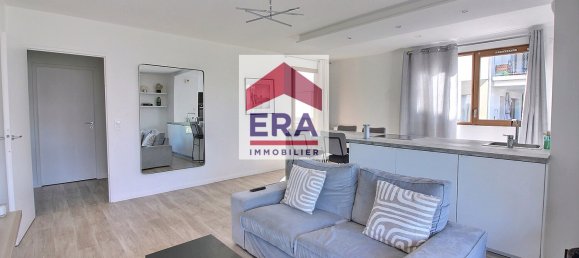 3 rooms Apartment in Seine-Saint-Denis, France No. 362695 2