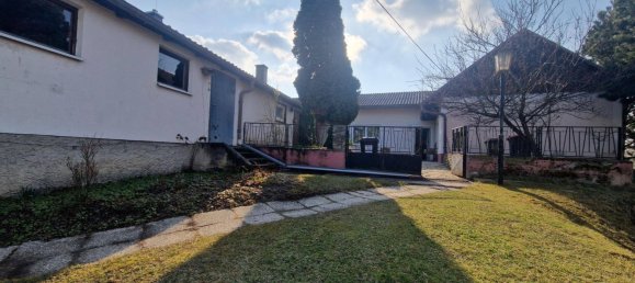 3 bedrooms Castles in Grossweikersdorf, Austria No. 165496 2