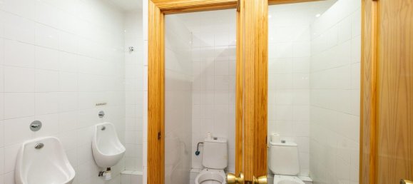 360m² Commercial property in Granada, Spain No. 24411 18