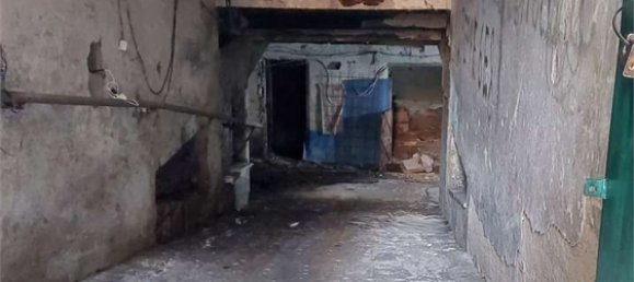 217m² Commercial property in Naples, Italy No. 274132 2