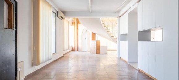 Коммерческая недвижимость 485м² в Никосия, Кипр № 4177 3
