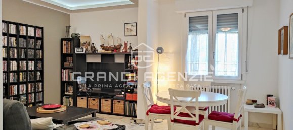 4 bedrooms Apartment in Parma, Italy No. 335905 3