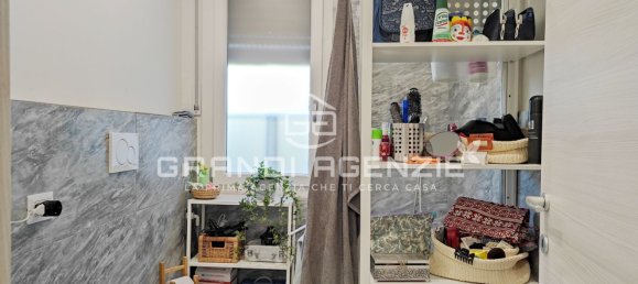 4 bedrooms Apartment in Parma, Italy No. 335905 14