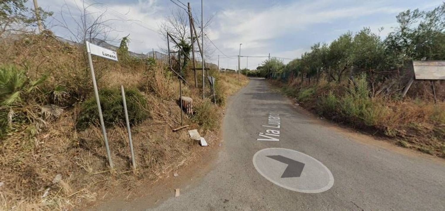 4 bedrooms Villa in Rome, Italy No. 377144