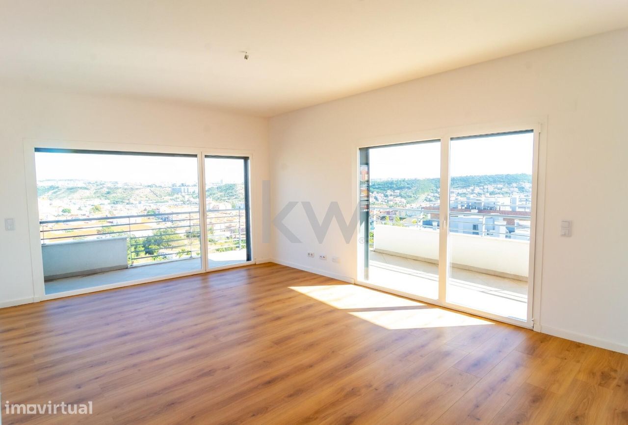 Dúplex de 3 dormitorios en Odivelas, Portugal No. 86461