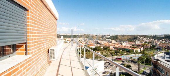 Dúplex de 3 dormitorios en Odivelas, Portugal No. 86461 42