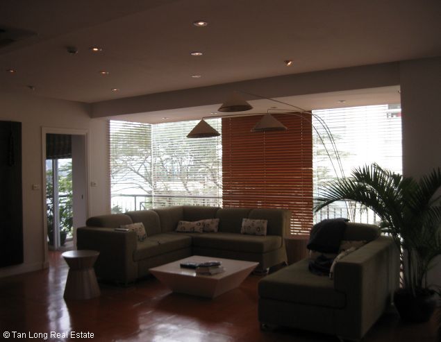 3 bedrooms Apartment in Ba Dinh, Vietnam No. 5884