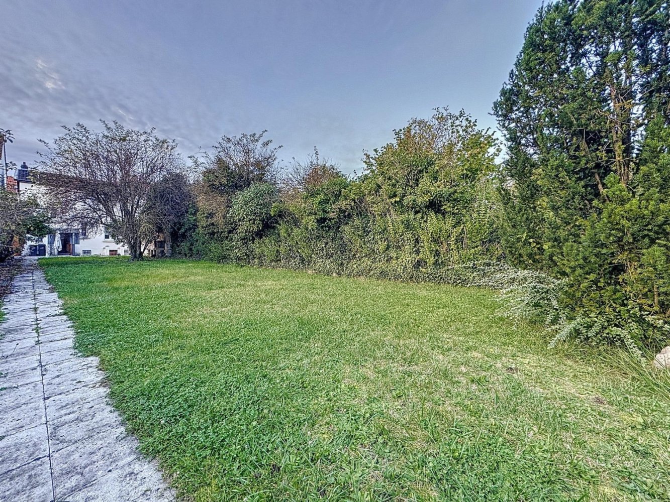 Casa de 3 dormitorios en Marly, France No. 219801