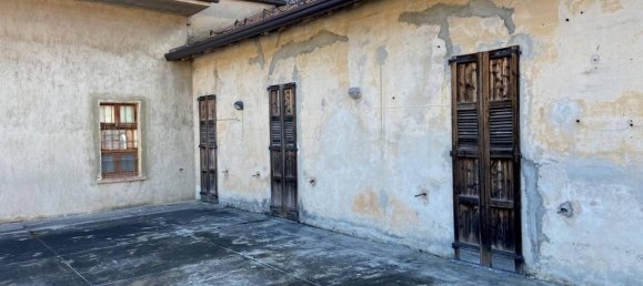 15 rooms House in Cremeno, Italy No. 28529 6