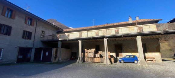 15 rooms House in Cremeno, Italy No. 28529 3