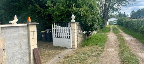 3 bedrooms House in Lesparre-Medoc, France No. 279386 2