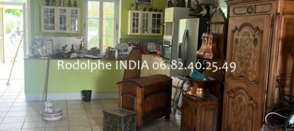 3 bedrooms House in Lesparre-Medoc, France No. 279386 4