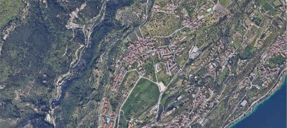 Land in Toscolano Maderno, Italy No. 363459 12