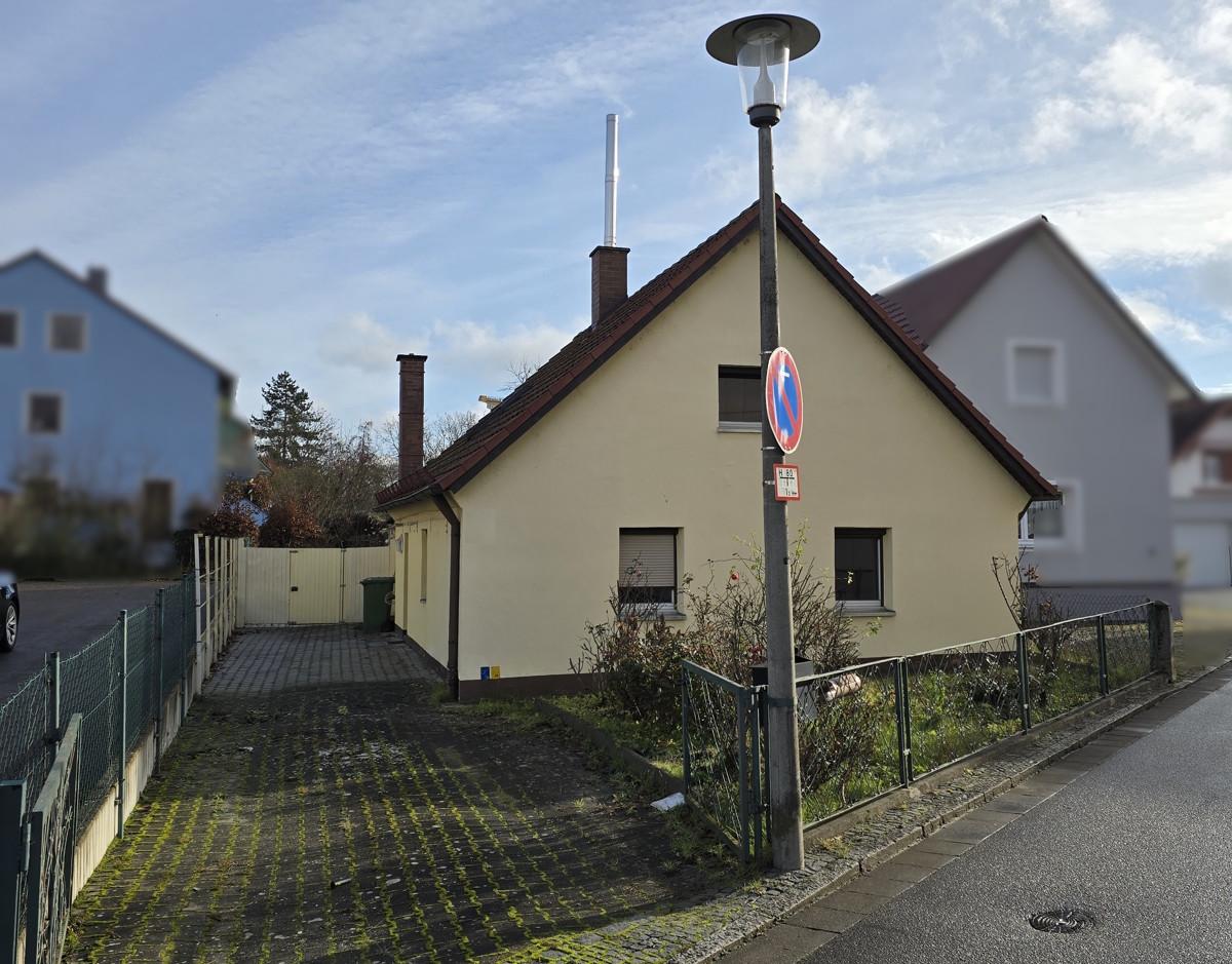  Land in Regensburg, Germany No. 243747