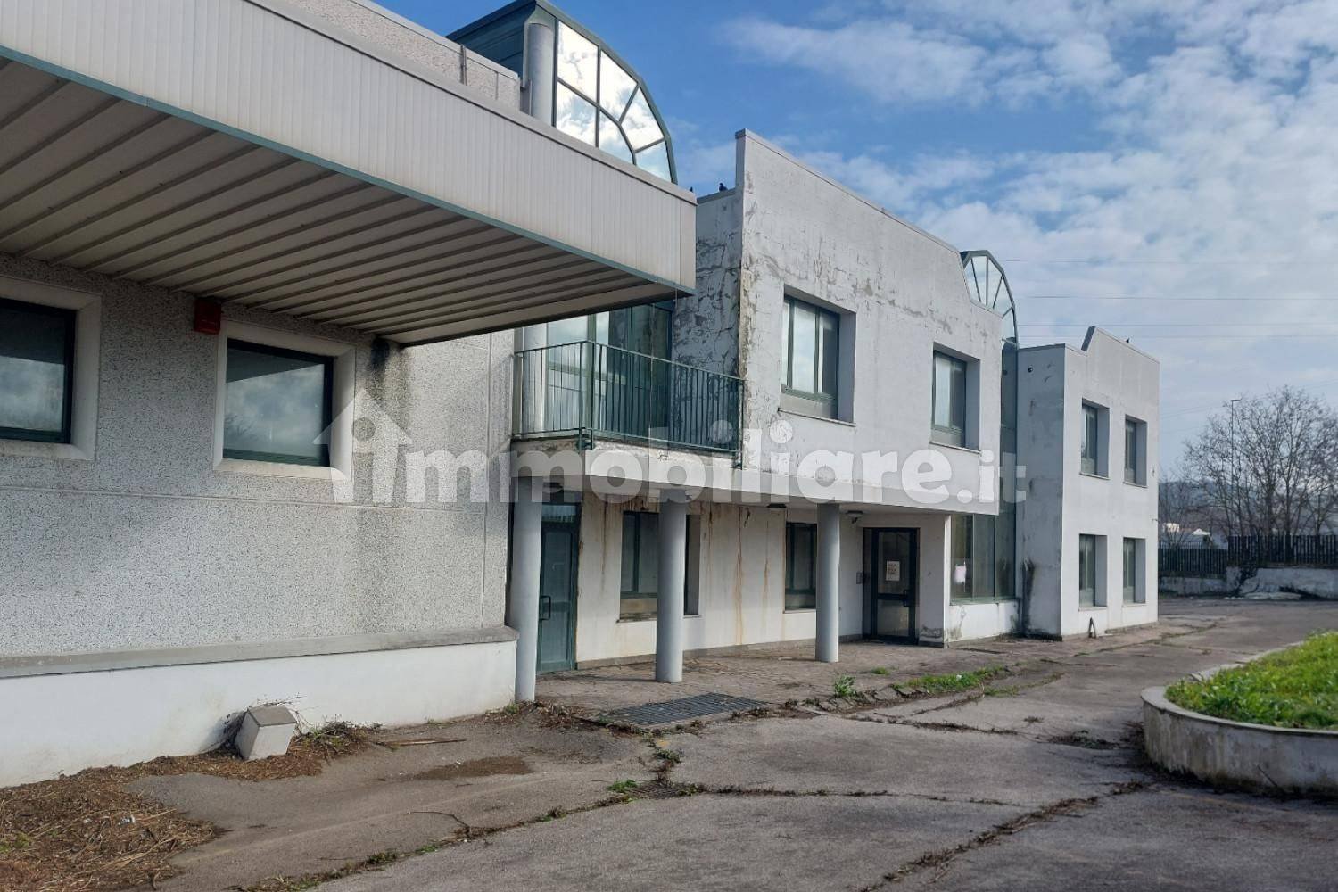  مستودع في Terni, Italy 3229متر مربع رقم 354756