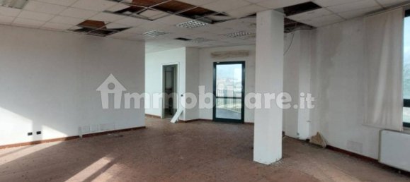  مستودع في Terni, Italy 3229متر مربع رقم 354756 2