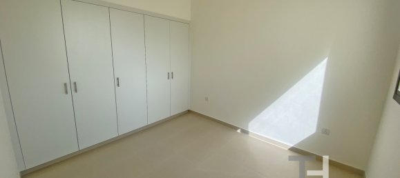 3 bedrooms Townhouse in Town Square, UAE No. 32205 7