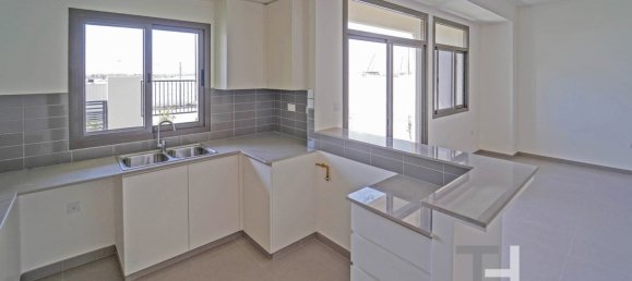 3 bedrooms Townhouse in Town Square, UAE No. 32205 5