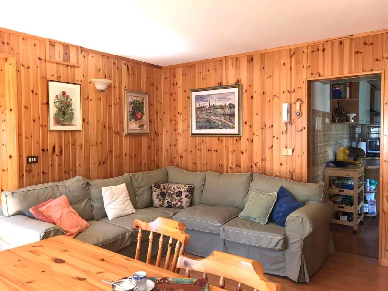 7 rooms Apartment in San Pietro di Cadore, Italy No. 111337