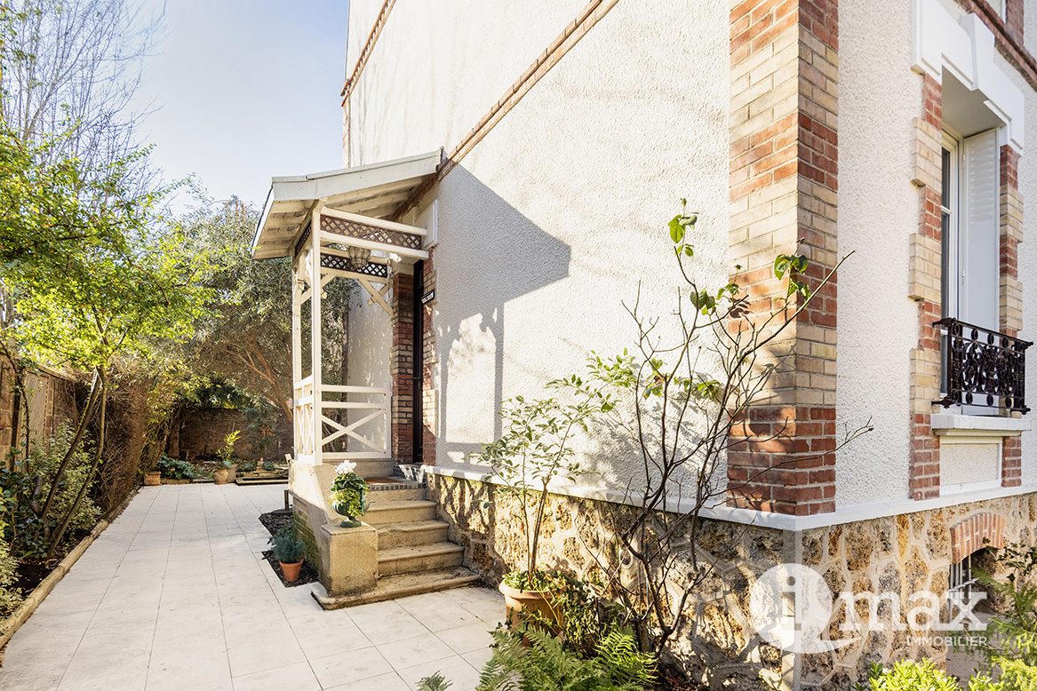 5 chambres Maison à Bois-Colombes, France No. 140138