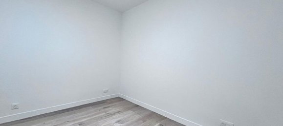 2 Schlafzimmer Haus in Fontenay-sous-Bois, France, Nr. 294871 4