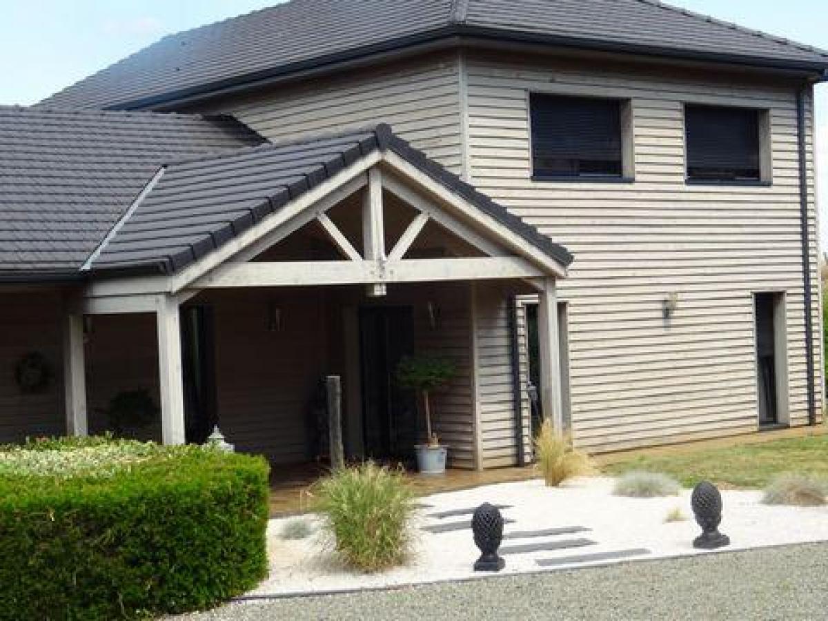 5 bedrooms House in Le Mans, France No. 27276