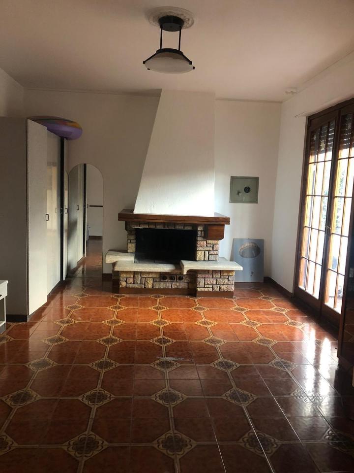 6 rooms Villa in Viareggio, Italy No. 92651