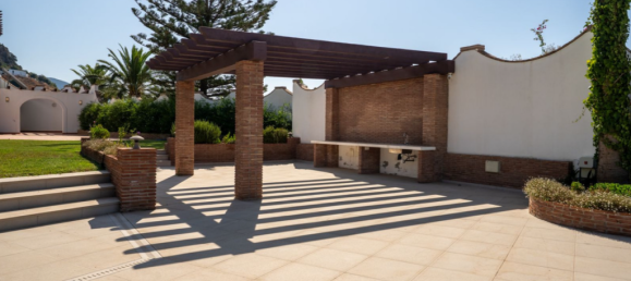 Villa de 7 dormitorios en Mijas, Spain No. 246152 38