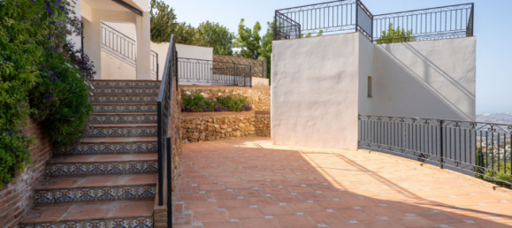 Villa de 7 dormitorios en Mijas, Spain No. 246152 35